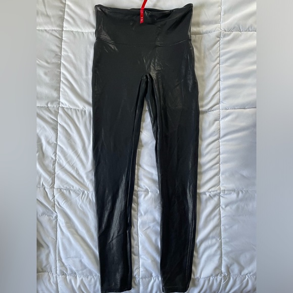 Spanx Faux Leather Leggings - Picture 1 of 2